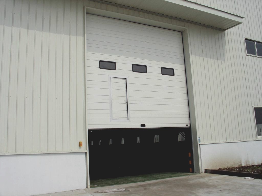 industrial tilp up doors